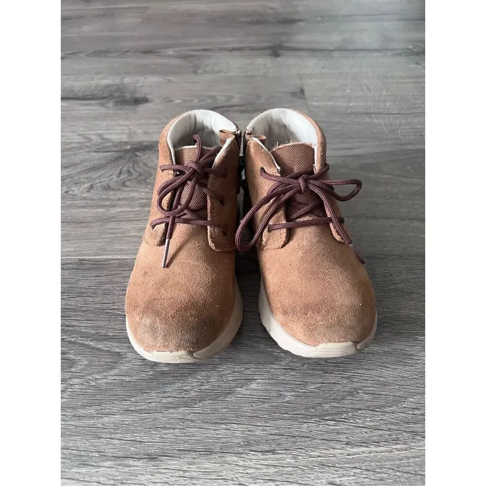 Ugg Canoe III Weather Kids shoes size 12